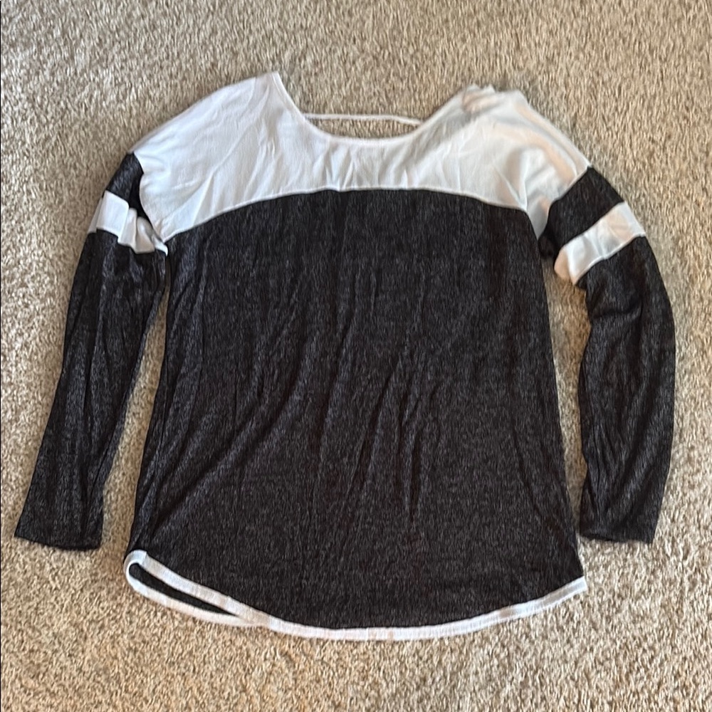 Chic Black and White Long Sleeve Women's Top